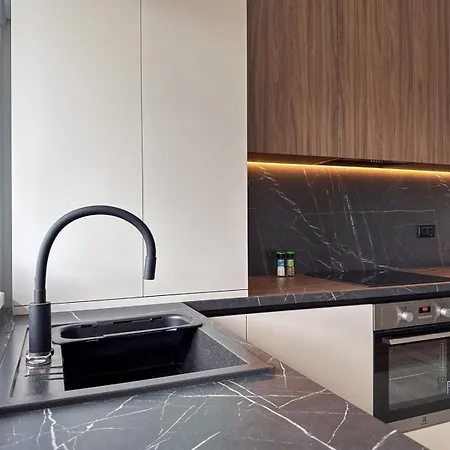 Stylish Mountain View Apt, Soho Braşov