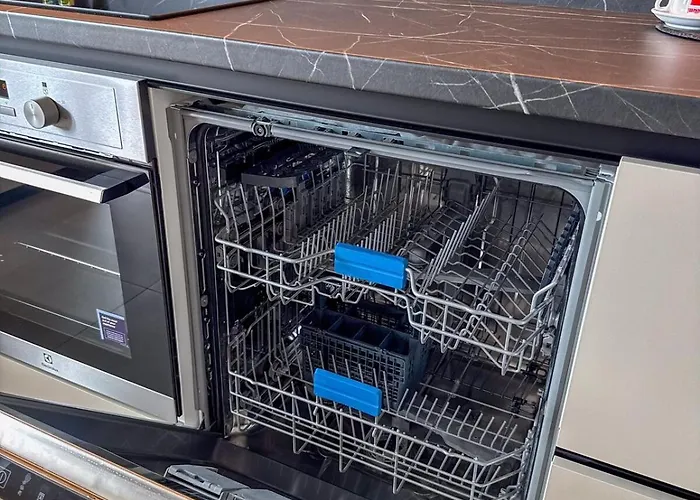 Stylish Mountain View Apt, Soho Apartament Braszów