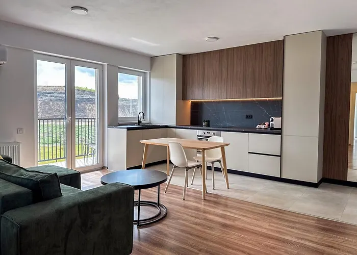 Stylish Mountain View Apt, Soho Brasov